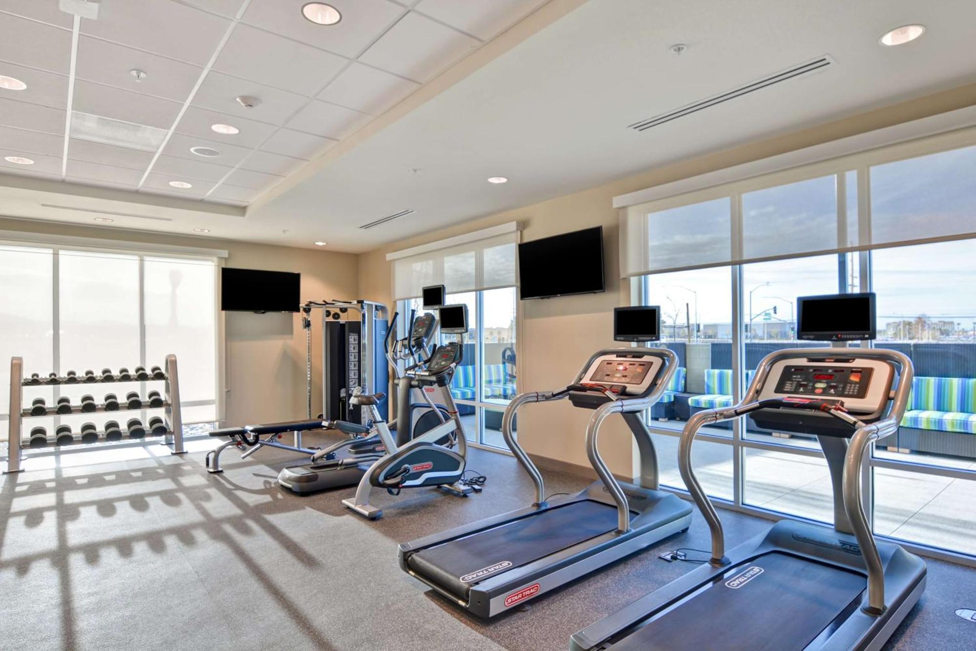 Home2 Suites By Hilton Palmdale Esterno foto